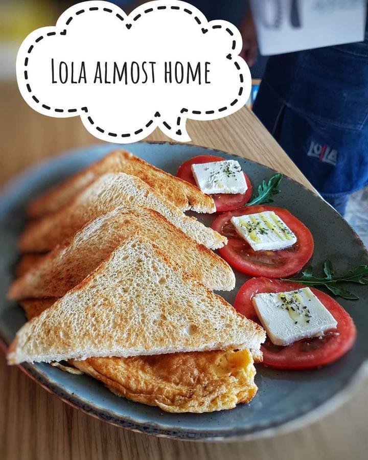 Lola Almost Home Belgrad Exterior foto
